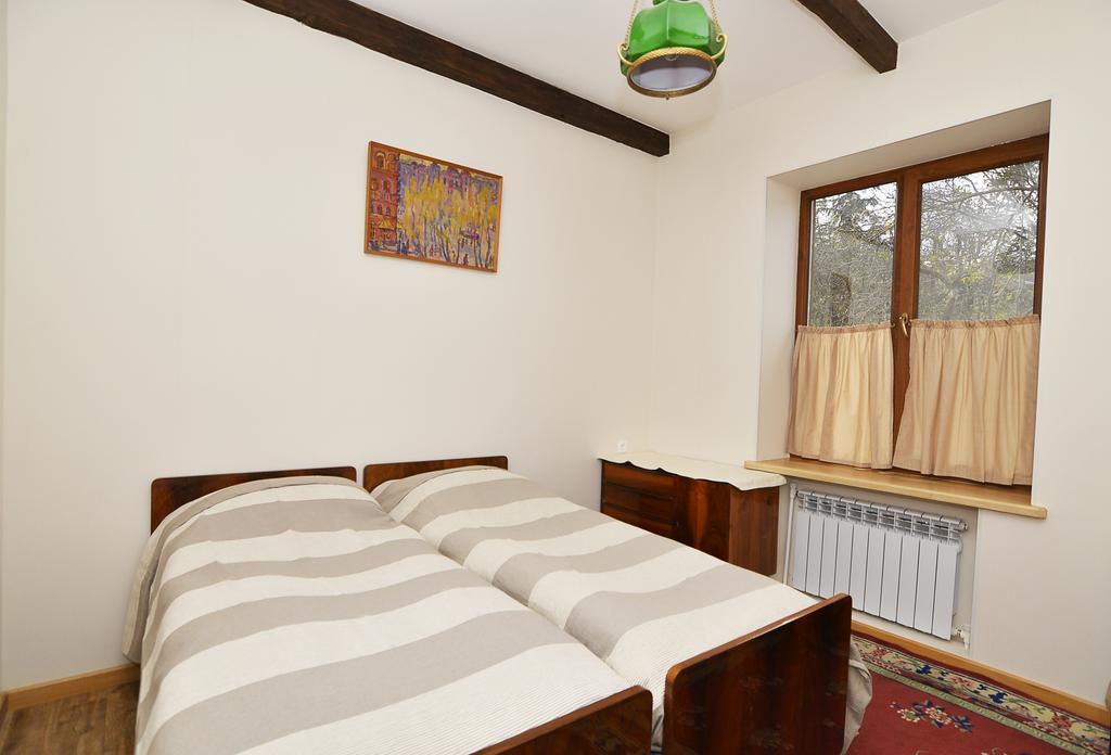 Villa Jrhogher Dilidžan Pokoj fotografie